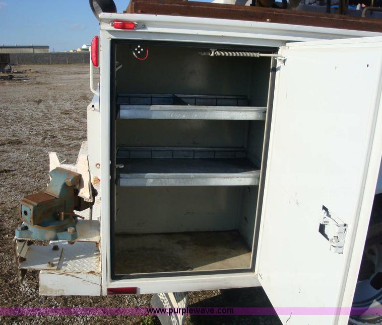 image for item A1868 2006 Knapheide utility bed