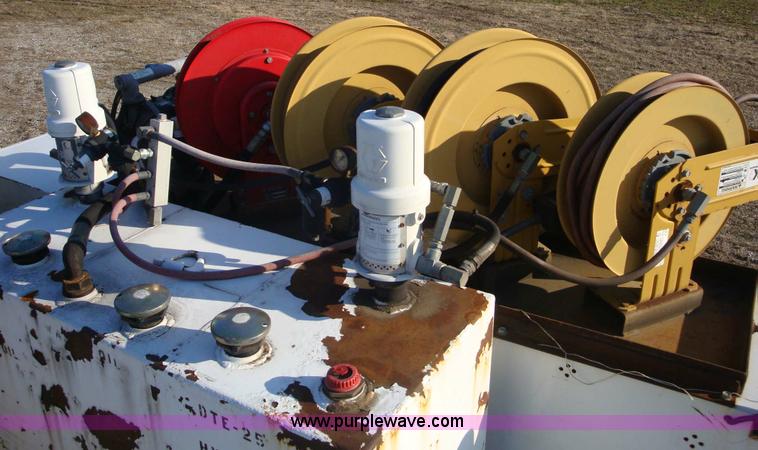 image for item A1868 2006 Knapheide utility bed