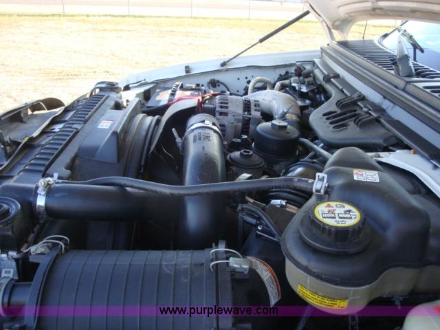 image for item A1869 2006 Ford F350 XL 4x2 truck cab and chassis