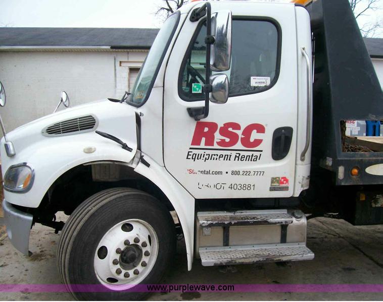 image for item A1873 2006 Freightliner M2 106 roll back truck