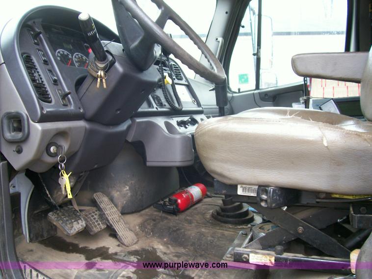 image for item A1873 2006 Freightliner M2 106 roll back truck