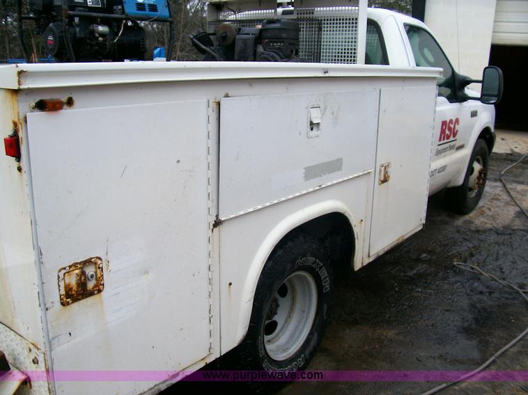 image for item A1874 2004 Ford F350 XL Super Duty service truck