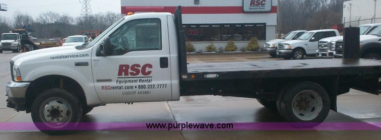 image for item A1876 2004 Ford F450 XLD flatbed truck
