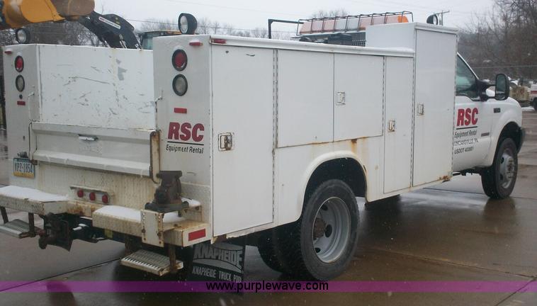 image for item A1877 2004 Ford F550 Super Duty service truck