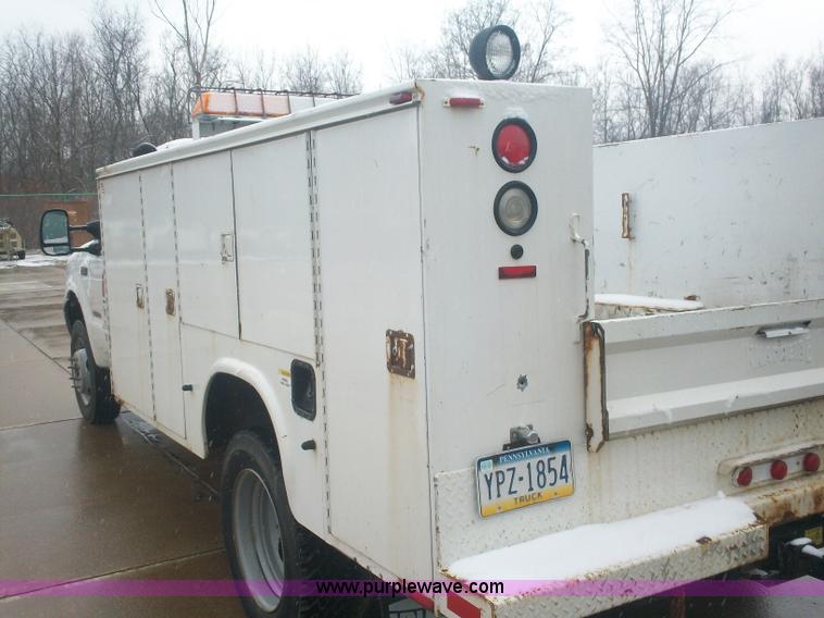 image for item A1877 2004 Ford F550 Super Duty service truck
