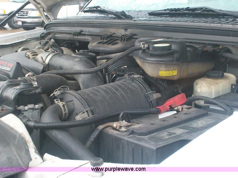 image for item A1877 2004 Ford F550 Super Duty service truck