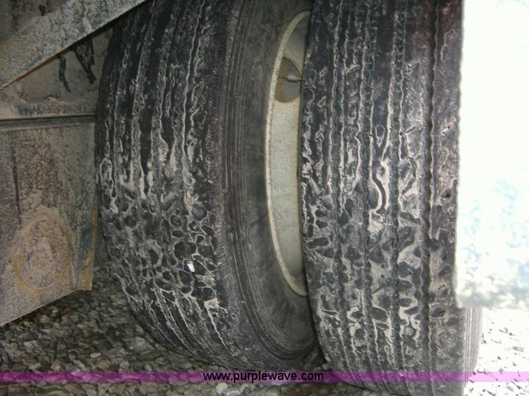 image for item A1879 2005 Ledwell 48' tandem axle hydratail tilt bed trailer