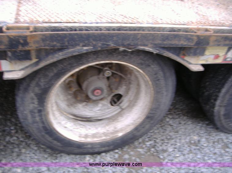 image for item A1879 2005 Ledwell 48' tandem axle hydratail tilt bed trailer