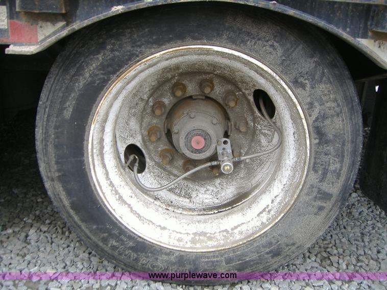 image for item A1879 2005 Ledwell 48' tandem axle hydratail tilt bed trailer