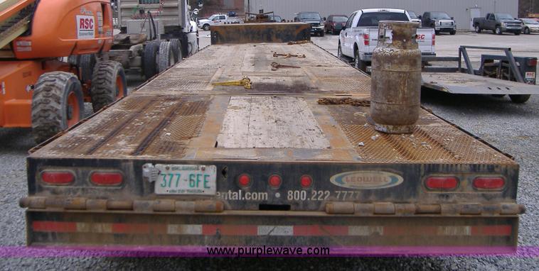image for item A1879 2005 Ledwell 48' tandem axle hydratail tilt bed trailer