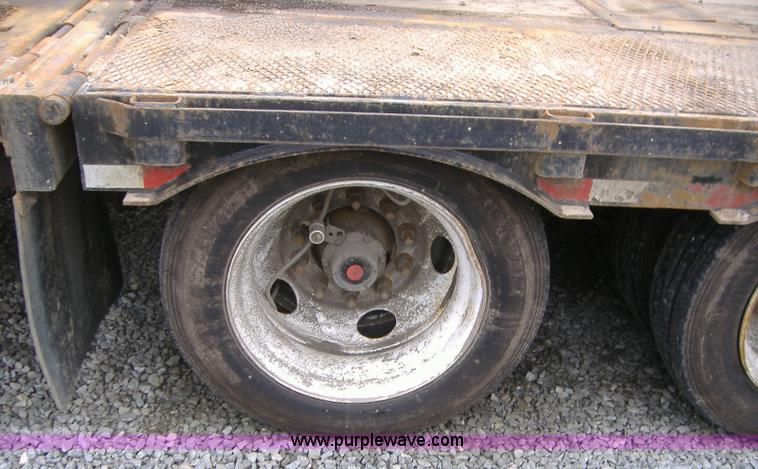 image for item A1879 2005 Ledwell 48' tandem axle hydratail tilt bed trailer