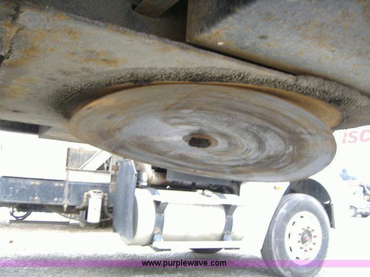 image for item A1879 2005 Ledwell 48' tandem axle hydratail tilt bed trailer