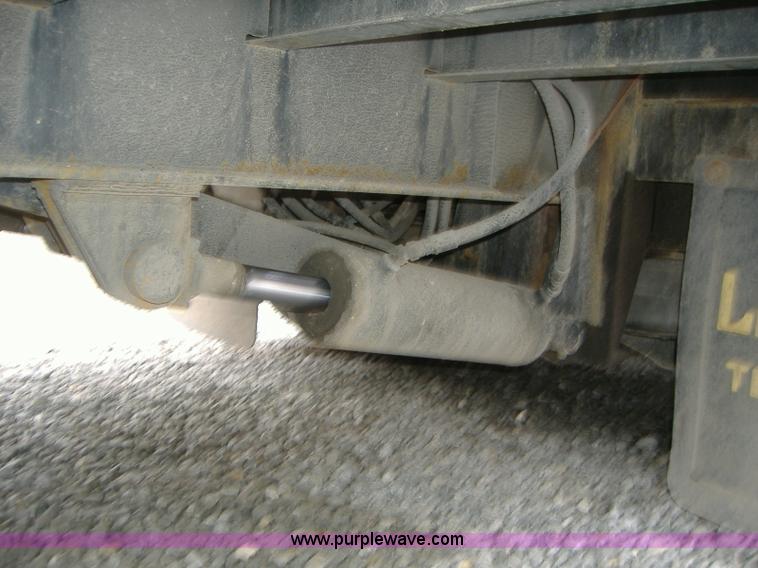 image for item A1879 2005 Ledwell 48' tandem axle hydratail tilt bed trailer