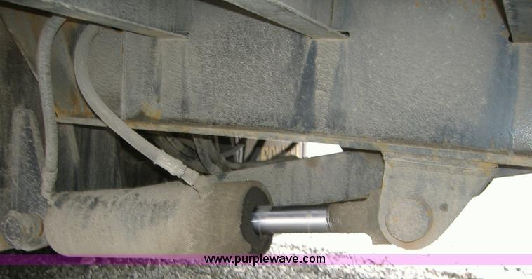 image for item A1879 2005 Ledwell 48' tandem axle hydratail tilt bed trailer