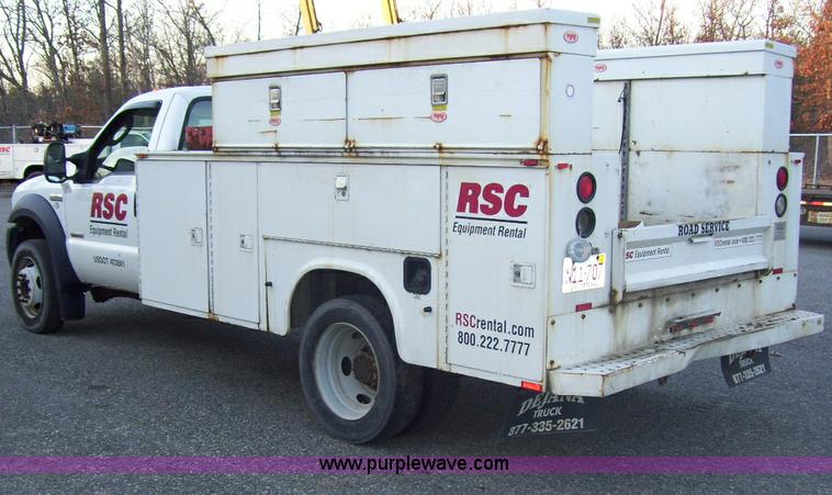 image for item A1880 2006 Ford F550 service truck