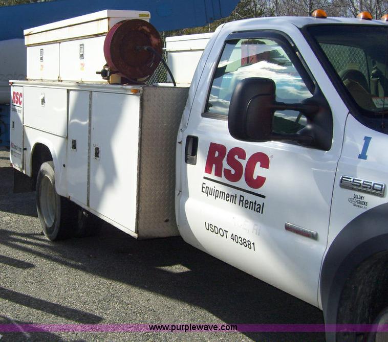image for item A1880 2006 Ford F550 service truck