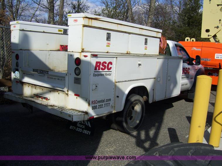 image for item A1880 2006 Ford F550 service truck
