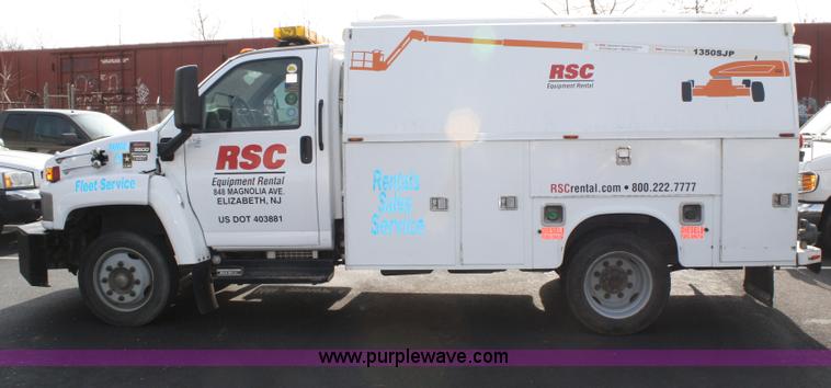 image for item A1881 2007 GMC C5500 service truck