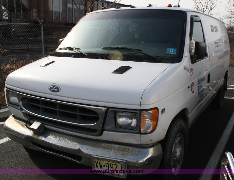 image for item A1883 2002 Ford E350 cargo van