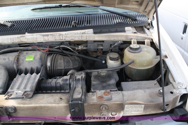 image for item A1883 2002 Ford E350 cargo van
