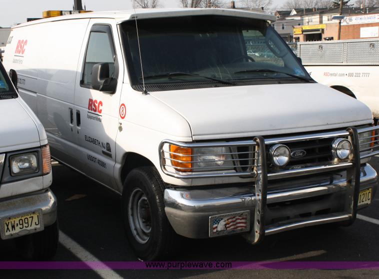 image for item A1884 2005 Ford E350 cargo van