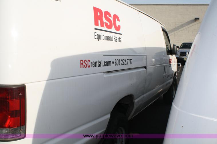 image for item A1884 2005 Ford E350 cargo van
