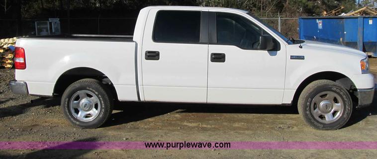 image for item A4928 2007 Ford F150 XLT pickup truck