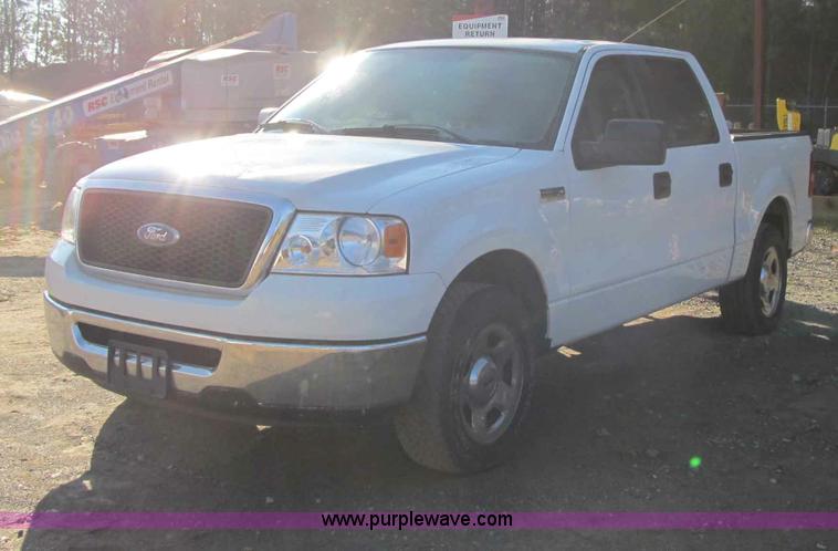 image for item A4928 2007 Ford F150 XLT pickup truck