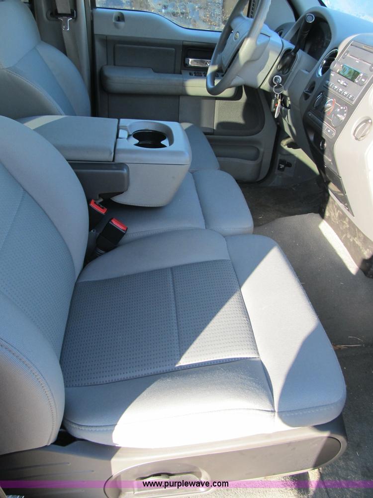 image for item A4928 2007 Ford F150 XLT pickup truck