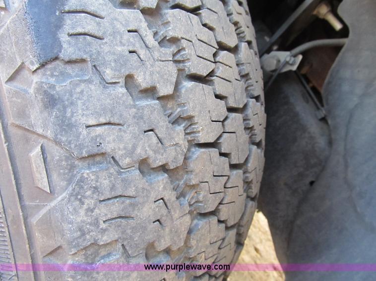 image for item A4928 2007 Ford F150 XLT pickup truck