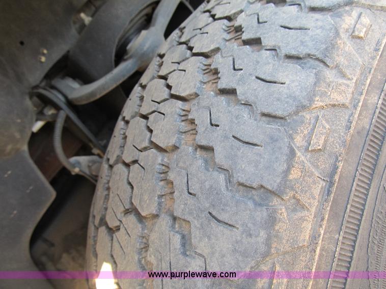 image for item A4928 2007 Ford F150 XLT pickup truck