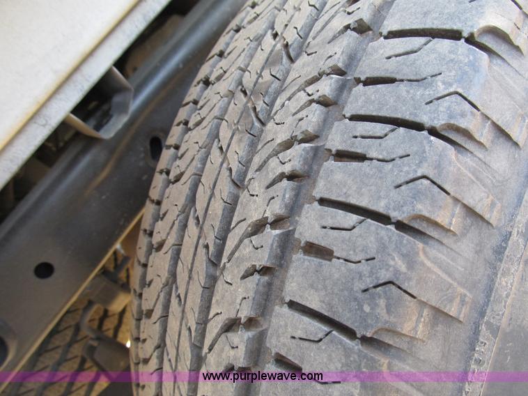 image for item A4928 2007 Ford F150 XLT pickup truck