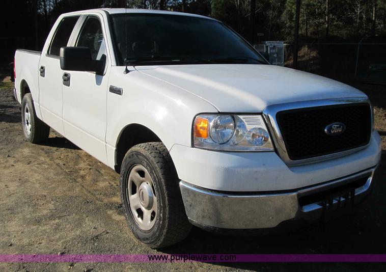 image for item A4928 2007 Ford F150 XLT pickup truck