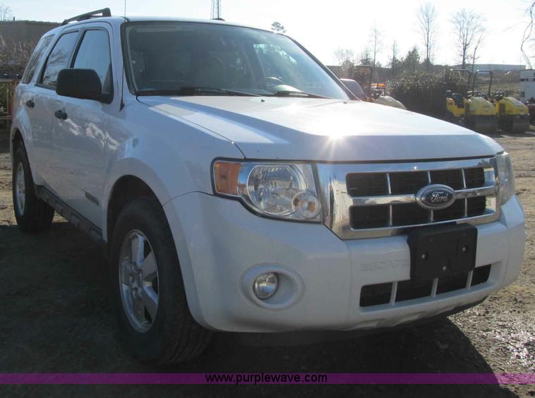 image for item A4929 2008 Ford Escape SUV