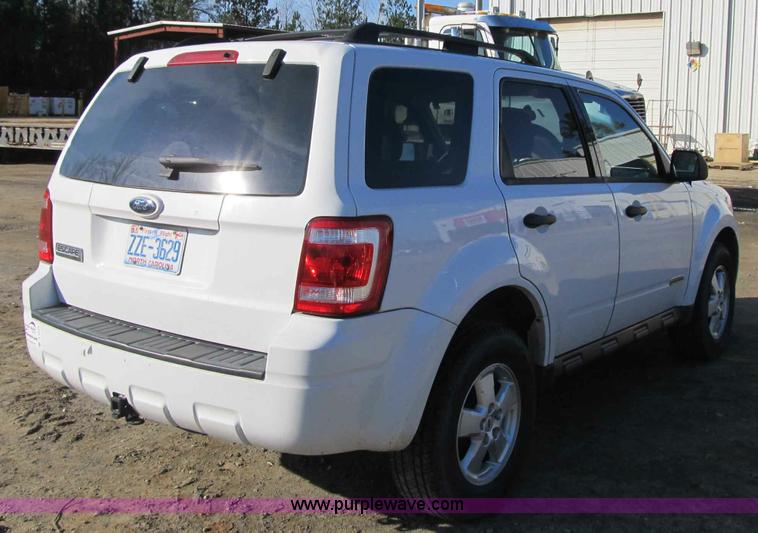 image for item A4929 2008 Ford Escape SUV