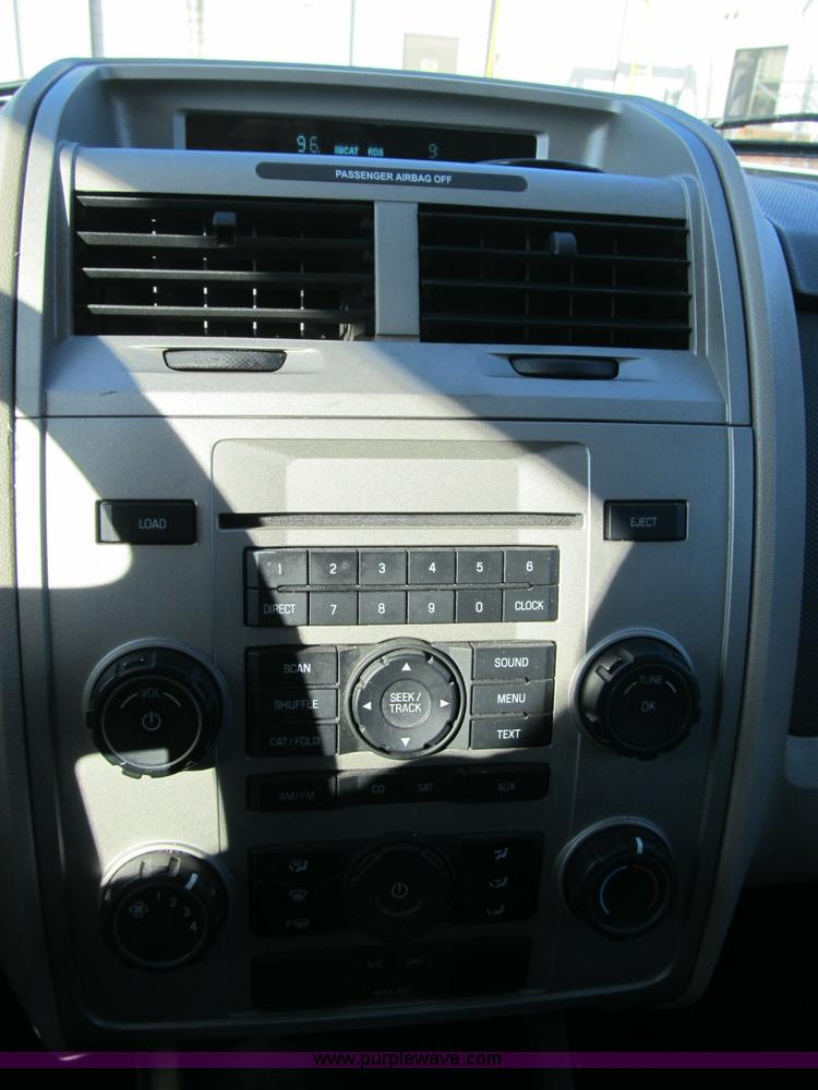 image for item A4929 2008 Ford Escape SUV