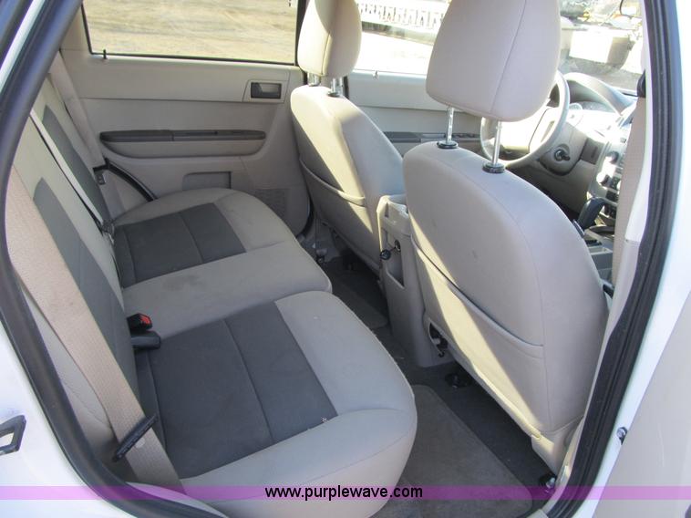 image for item A4929 2008 Ford Escape SUV
