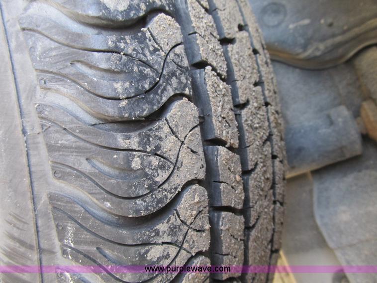 image for item A4929 2008 Ford Escape SUV