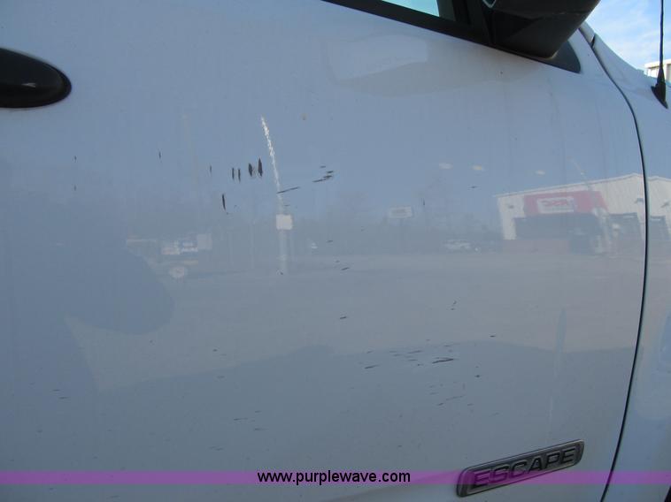 image for item A4929 2008 Ford Escape SUV