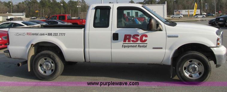 image for item A4930 2006 Ford F250 XLT Super Duty pickup truck