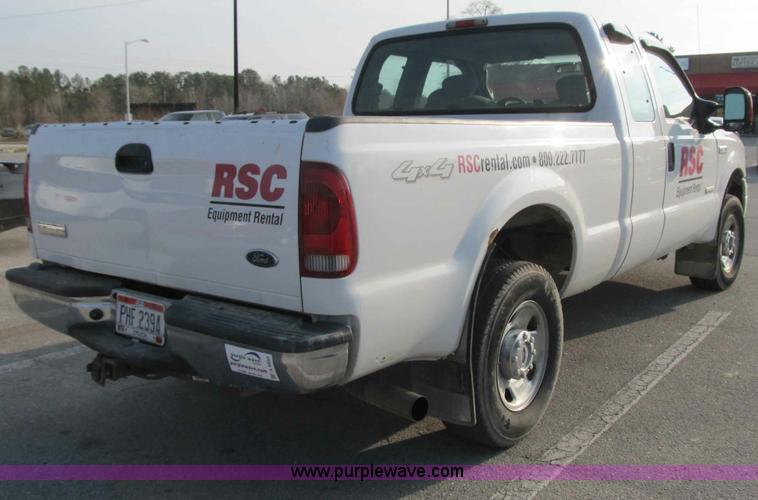 image for item A4930 2006 Ford F250 XLT Super Duty pickup truck