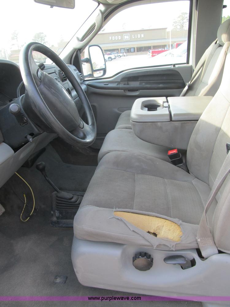 image for item A4930 2006 Ford F250 XLT Super Duty pickup truck