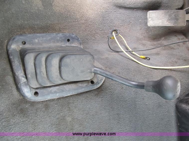 image for item A4930 2006 Ford F250 XLT Super Duty pickup truck