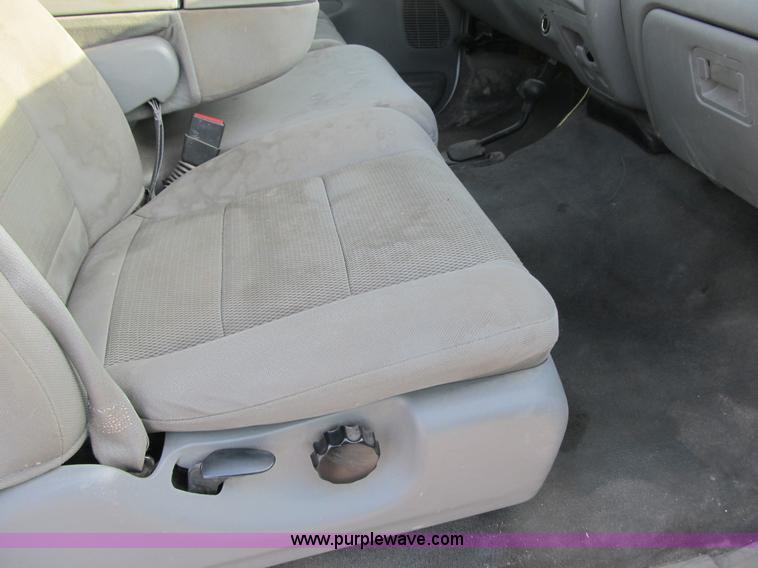 image for item A4930 2006 Ford F250 XLT Super Duty pickup truck