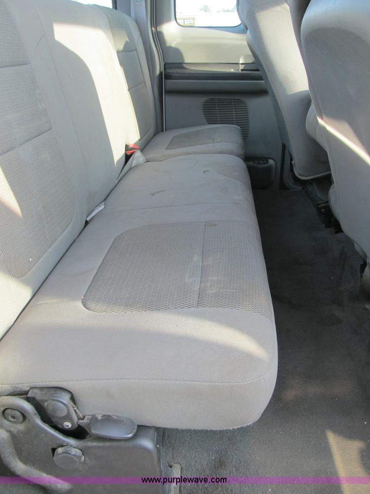 image for item A4930 2006 Ford F250 XLT Super Duty pickup truck