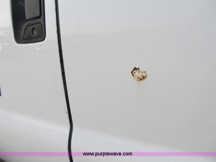 image for item A4930 2006 Ford F250 XLT Super Duty pickup truck