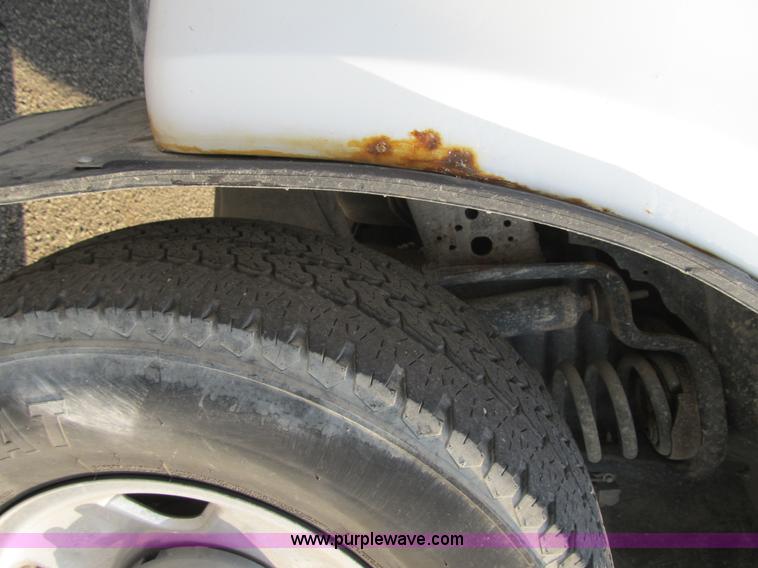 image for item A4930 2006 Ford F250 XLT Super Duty pickup truck