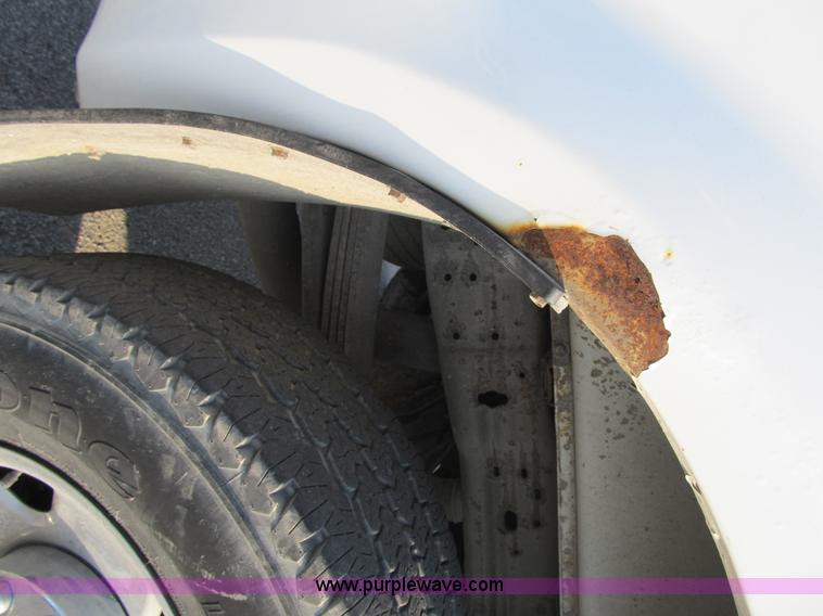 image for item A4930 2006 Ford F250 XLT Super Duty pickup truck