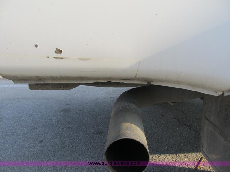 image for item A4930 2006 Ford F250 XLT Super Duty pickup truck