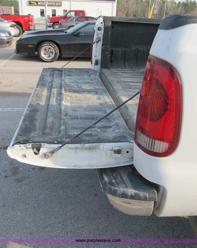 image for item A4930 2006 Ford F250 XLT Super Duty pickup truck